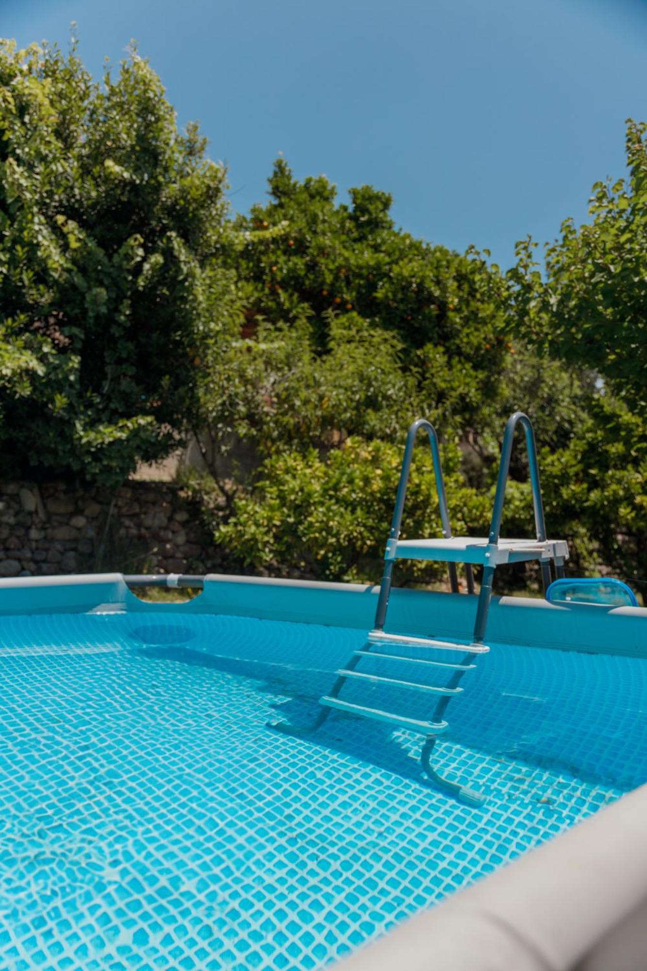 Casa Rural En Candeleda Con Piscina Y Un Maravilloso Jardin Exterior photo